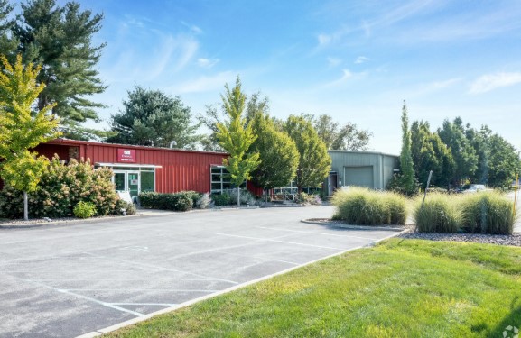 Northern Dutchess, near Taconic State Parkway 5034 SF, Class A